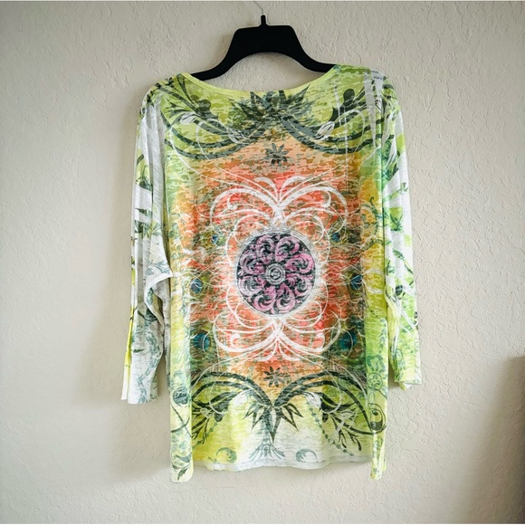 Reba Woman Plus Green Orange Boho Tie Dye Embellished Jeweled Tee Size 3X - Picture 2 of 8